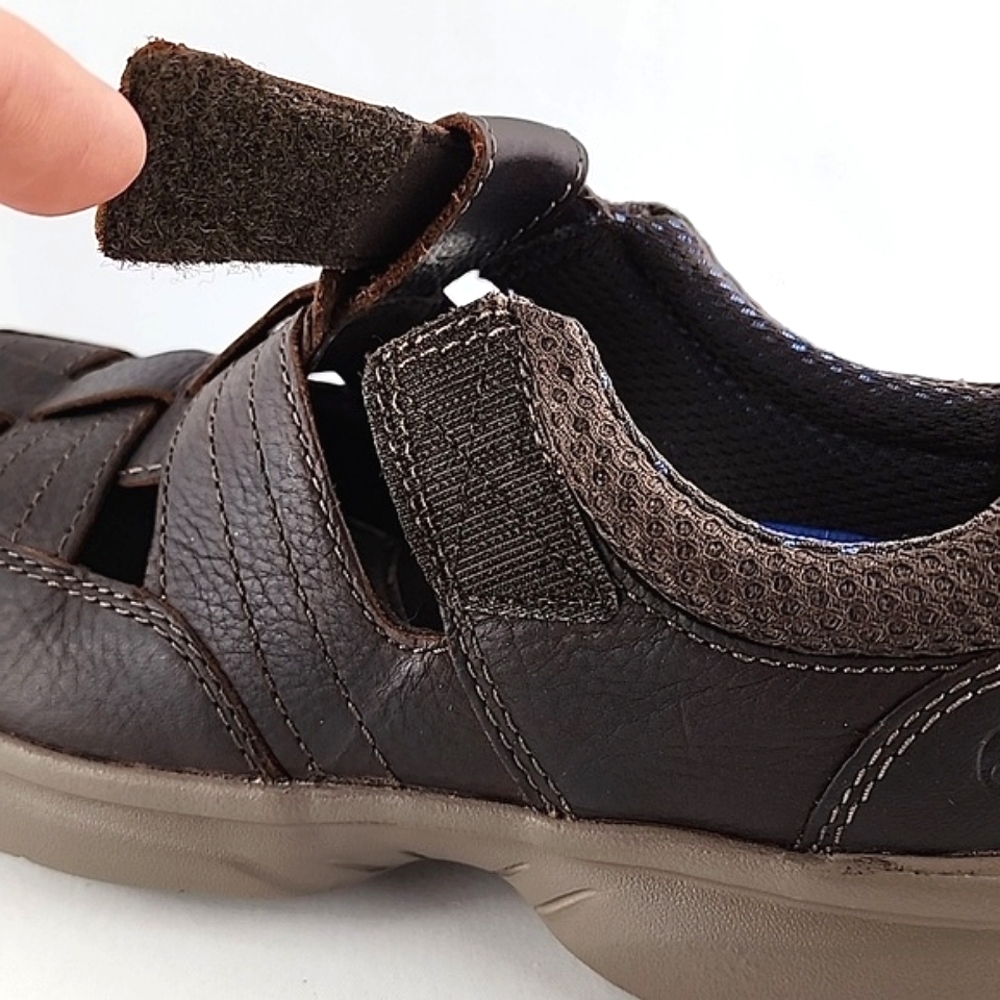 Clarks Brown Leather Fisherman Sandal with Tan Accent - Picture 9 of 16